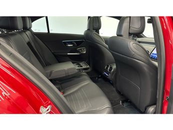 Mercedes-Benz C-Class C200 AMG Line Premium Plus 4dr 9G-Tronic Petrol Saloon