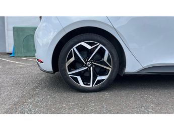 Volkswagen ID.3 150kW Tour Pro S 77kWh 5dr Auto Electric Hatchback
