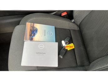 Nissan Qashqai 1.3 DiG-T MH 158 N-Connecta 5dr Xtronic Petrol Hatchback