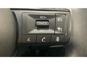 Nissan Qashqai 1.3 DiG-T MH 158 Acenta Premium 5dr Xtronic Petrol Hatchback