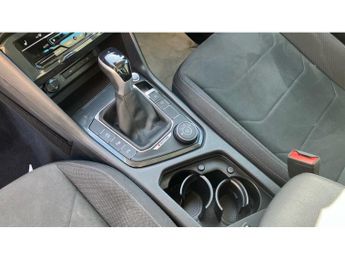 Volkswagen Tiguan 2.0 TDI 4Motion Elegance 5dr DSG Diesel Estate