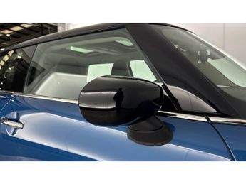 MINI Hatchback 1.5 Cooper Classic 3dr Auto Petrol Hatchback
