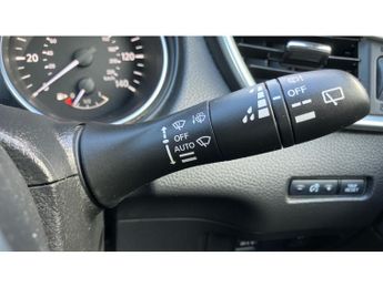 Nissan Qashqai 1.3 DiG-T 160 N-Connecta 5dr DCT Petrol Hatchback