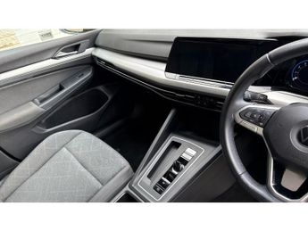 Volkswagen Golf 1.5 eTSI 150 Life 5dr DSG Petrol Hatchback