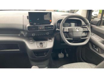Vauxhall Combo Life 100kW Design XL 52kWh 5dr Auto [7 Seat] Electric Estate