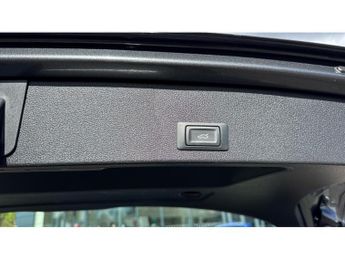 Audi Q2 35 TFSI S Line 5dr S Tronic Petrol Estate