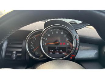 MINI Hatchback 1.5 Cooper 5dr Auto Petrol Hatchback