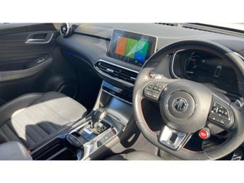 MG HS 1.5 T-GDI Exclusive 5dr DCT Petrol Hatchback