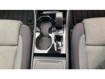 Volvo XC40 2.0 B4P Plus Dark 5dr AWD Auto Petrol Estate