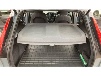 Volvo XC40 2.0 B4P Plus Dark 5dr AWD Auto Petrol Estate