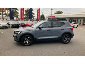 Volvo XC40 2.0 B4P Plus Dark 5dr AWD Auto Petrol Estate