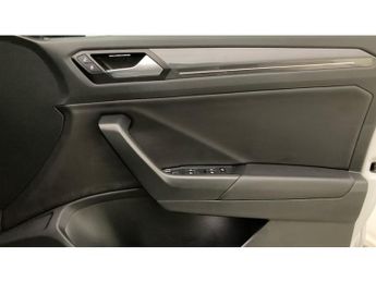 Volkswagen T-Roc 2.0 TDI EVO R-Line 5dr DSG Diesel Hatchback