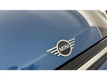 MINI Hatchback 1.5 Cooper Exclusive 3dr Auto Petrol Hatchback