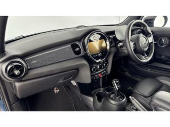 MINI Hatchback 1.5 Cooper Exclusive 3dr Auto Petrol Hatchback