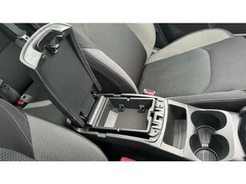 Nissan Qashqai 1.3 DiG-T 160 [157] N-Connecta 5dr DCT Glass Roof Petrol Hatchba