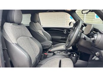 MINI Hatchback 135kW Cooper S Level 2 33kWh 3dr Auto Electric Hatchback