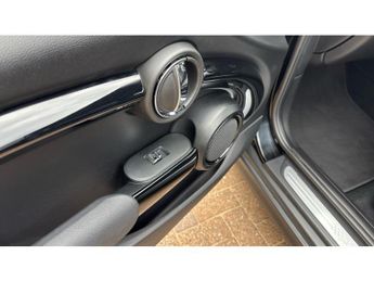 MINI Hatchback 135kW Cooper S Level 2 33kWh 3dr Auto Electric Hatchback