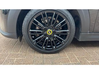 MINI Hatchback 135kW Cooper S Level 2 33kWh 3dr Auto Electric Hatchback
