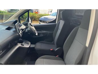 Peugeot Partner E-Standard 800 100kW 50kWh Professional Premium + Van Auto