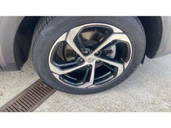 MG HS 1.5 T-GDI Trophy 5dr DCT Petrol Hatchback
