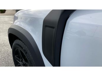 Land Rover Defender 90 Diesel 3.0 D250 Hard Top SE Auto