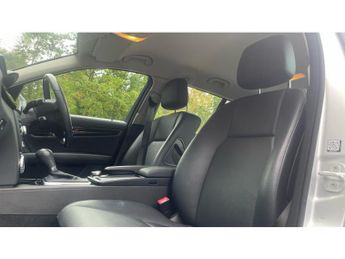 Mercedes-Benz C-Class C180 BlueEFFICIENCY Executive SE 5dr Auto Petrol Estate