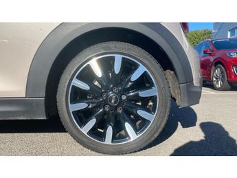 MINI Convertible 1.5 Cooper Exclusive 2dr Auto Petrol Convertible