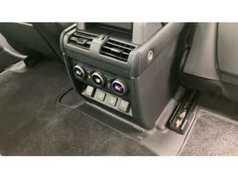 Land Rover Defender 3.0 D250 X-Dynamic S 90 3dr Auto Diesel Estate