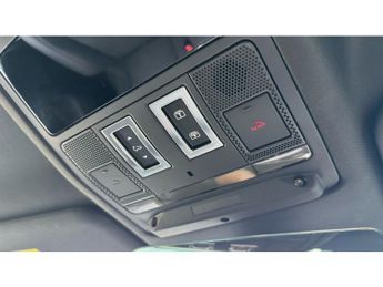 Land Rover Defender 3.0 D250 X-Dynamic HSE 90 3dr Auto Diesel Estate