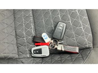 Toyota C-HR 1.8 Hybrid Design 5dr CVT Hybrid Hatchback