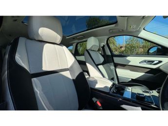 Land Rover Range Rover Velar 3.0 D300 R-Dynamic SE 5dr Auto Diesel Estate