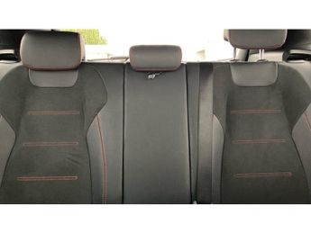 Mercedes-Benz GLA 200d AMG Line Executive 5dr Auto Diesel Hatchback