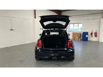 MINI Hatchback 2.0 Cooper S Exclusive 3dr Auto Petrol Hatchback