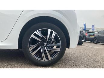 Peugeot 208 1.2 PureTech 100 Allure Premium 5dr EAT8 Petrol Hatchback