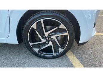 Hyundai i10 1.0 [63] Premium 5dr Auto [Nav] Petrol Hatchback