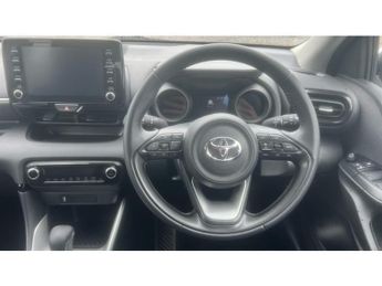 Toyota Yaris 1.5 Hybrid Design 5dr CVT Hybrid Hatchback