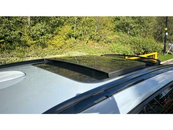 Volvo XC40 2.0 B3P Ultimate Dark 5dr Auto Petrol Estate