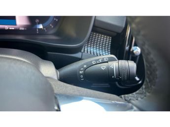 Volvo XC40 2.0 B3P Ultimate Dark 5dr Auto Petrol Estate