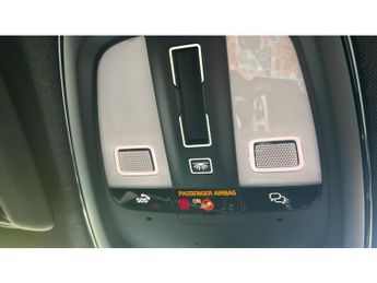 Volvo XC40 2.0 B3P Ultimate Dark 5dr Auto Petrol Estate