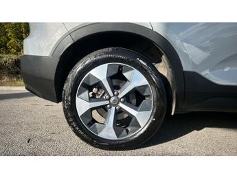 Volvo XC40 2.0 B3P Ultimate Dark 5dr Auto Petrol Estate