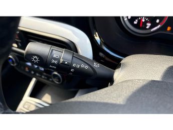 Hyundai i10 1.2 MPi Premium 5dr Auto Petrol Hatchback