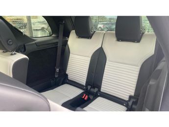 Land Rover Discovery 3.0 D300 Dynamic HSE 5dr Auto Diesel Station Wagon