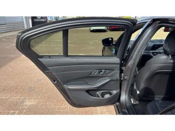 BMW 3 Series 320i M Sport 4dr Step Auto [Pro Pack] Petrol Saloon