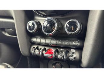 MINI Hatchback 1.5 Cooper Exclusive 5dr Auto Petrol Hatchback