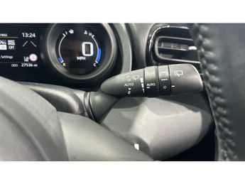 Toyota Yaris 1.5 Hybrid Design 5dr CVT Hybrid Hatchback