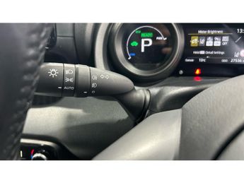 Toyota Yaris 1.5 Hybrid Design 5dr CVT Hybrid Hatchback