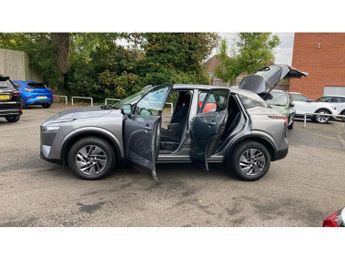 Nissan Qashqai 1.3 DiG-T MH 158 Acenta Premium 5dr Xtronic Petrol Hatchback