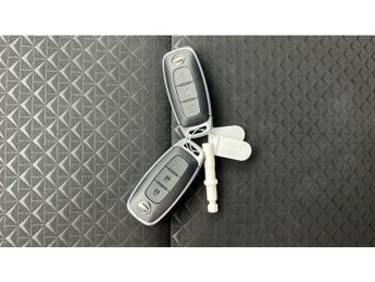 Nissan Juke 1.0 DiG-T N-Connecta 5dr DCT Petrol Hatchback