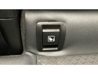 Nissan Juke 1.0 DiG-T N-Connecta 5dr DCT Petrol Hatchback
