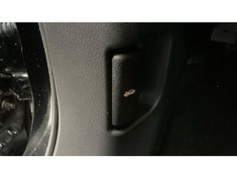 Nissan Juke 1.0 DiG-T N-Connecta 5dr DCT Petrol Hatchback